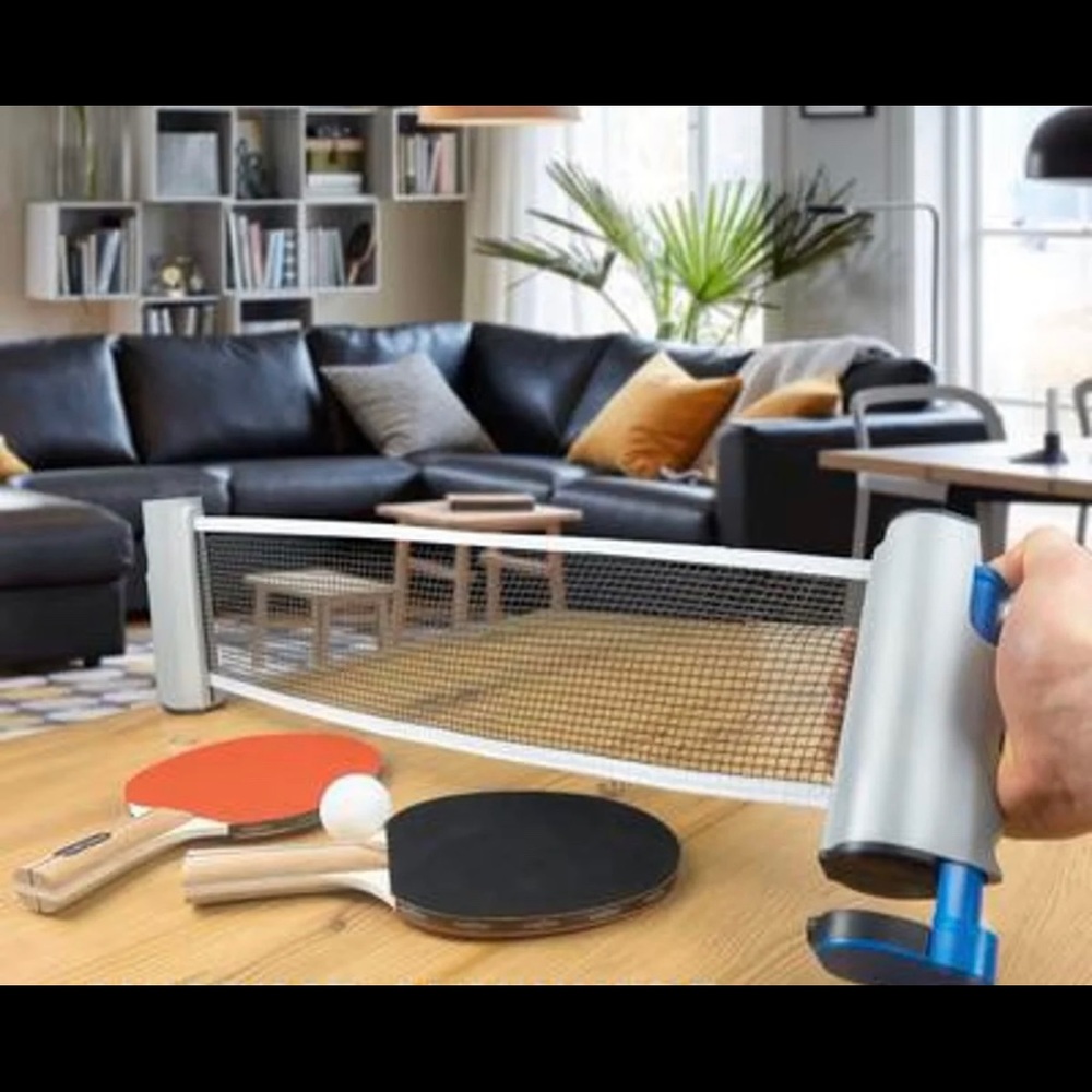 Table Tennis / Ping Pong Net w/2 Paddles & 3 Balls